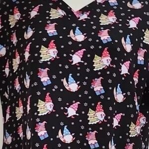 Black Gnome Christmas Print Women's Tunic Scrubaid Scrub Size Large